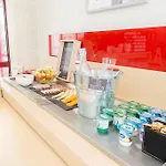 波尔多圣爱美浓宜必思酒店