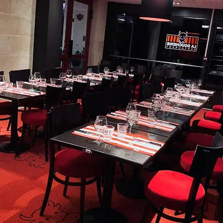 Отель Ibis Bordeaux Emilion 3*