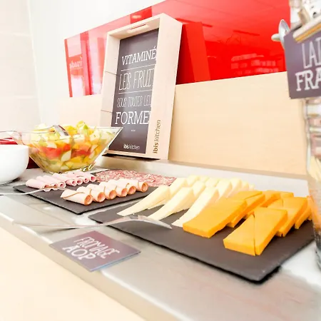 Отель Ibis Bordeaux Emilion