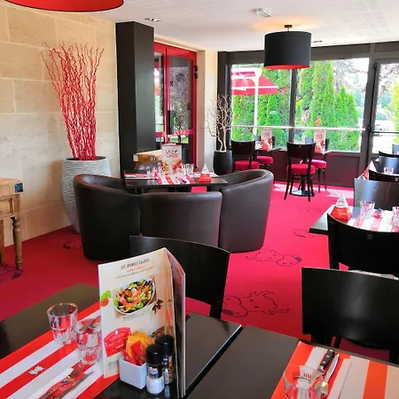 Отель Ibis Bordeaux Emilion