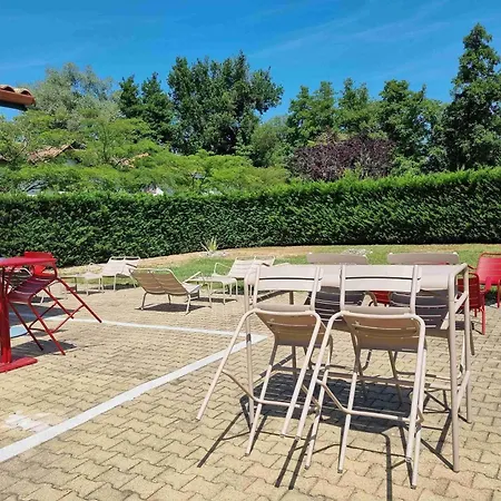 Отель Ibis Bordeaux Emilion 3*