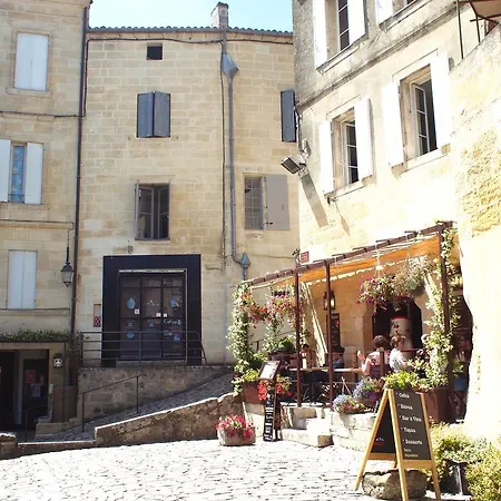 Отель Ibis Bordeaux Emilion Сент-Эмильон