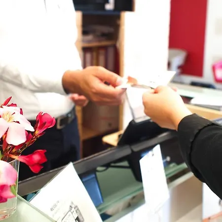 Отель Ibis Bordeaux Emilion 3*