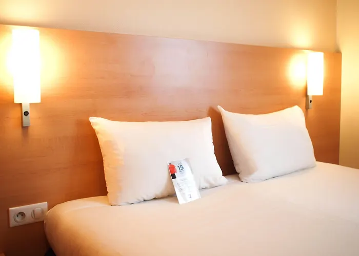 Ibis Bordeaux Emilion Отель Сент-Эмильон