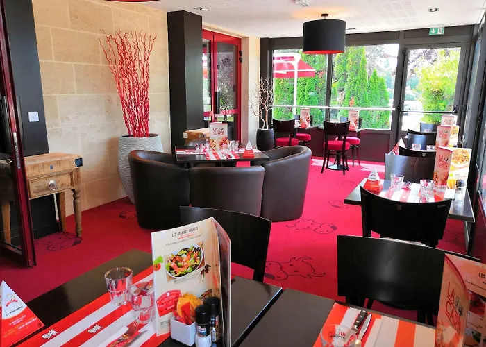 Отель Ibis Bordeaux Emilion